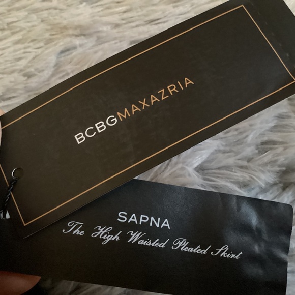 BCBGMaxazria Black Skirt NWT Size 2 - Picture 11 of 15